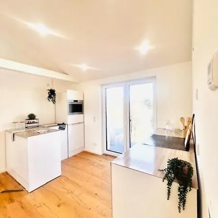 Apartment Modernes Wohnerlebnis In Kernsanierte 3-zimmer-wohnung Mainz