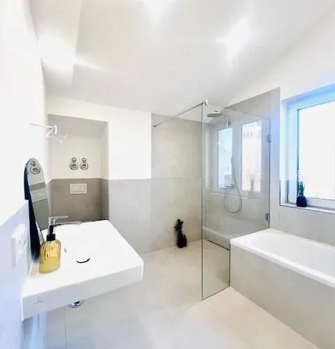 Apartamento Modernes Wohnerlebnis In Kernsanierte 3-zimmer-wohnung Maguncia